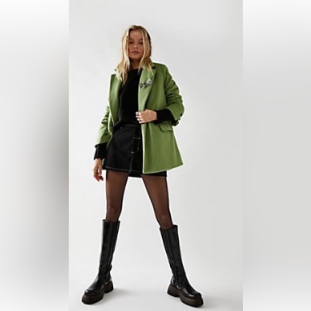 Mari Solid Blazer in Pistachio Free People